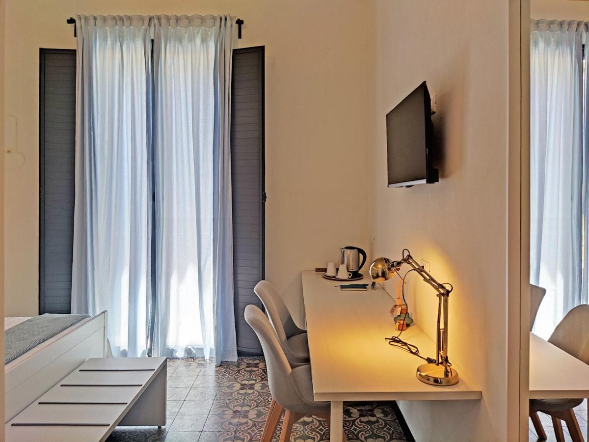 Bassi77 - Rooms & Apartments Trapani Bagian luar foto