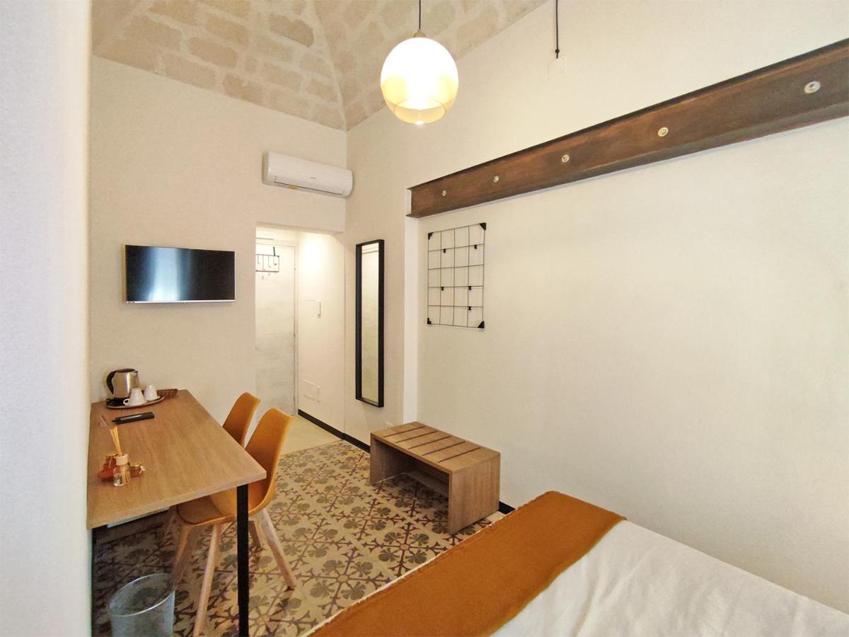 Bassi77 - Rooms & Apartments Trapani Bagian luar foto