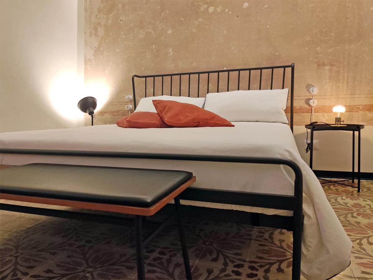Bassi77 - Rooms & Apartments Trapani Bagian luar foto